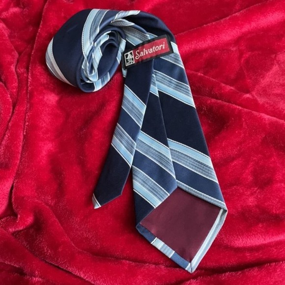 Vintage Salvatori Men Navy Blue Diagonal Striped Classic Necktie Tie - Picture 3 of 4